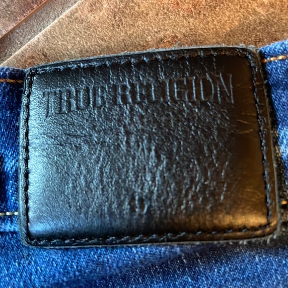 True Religion Shorts - Picture 3 of 4